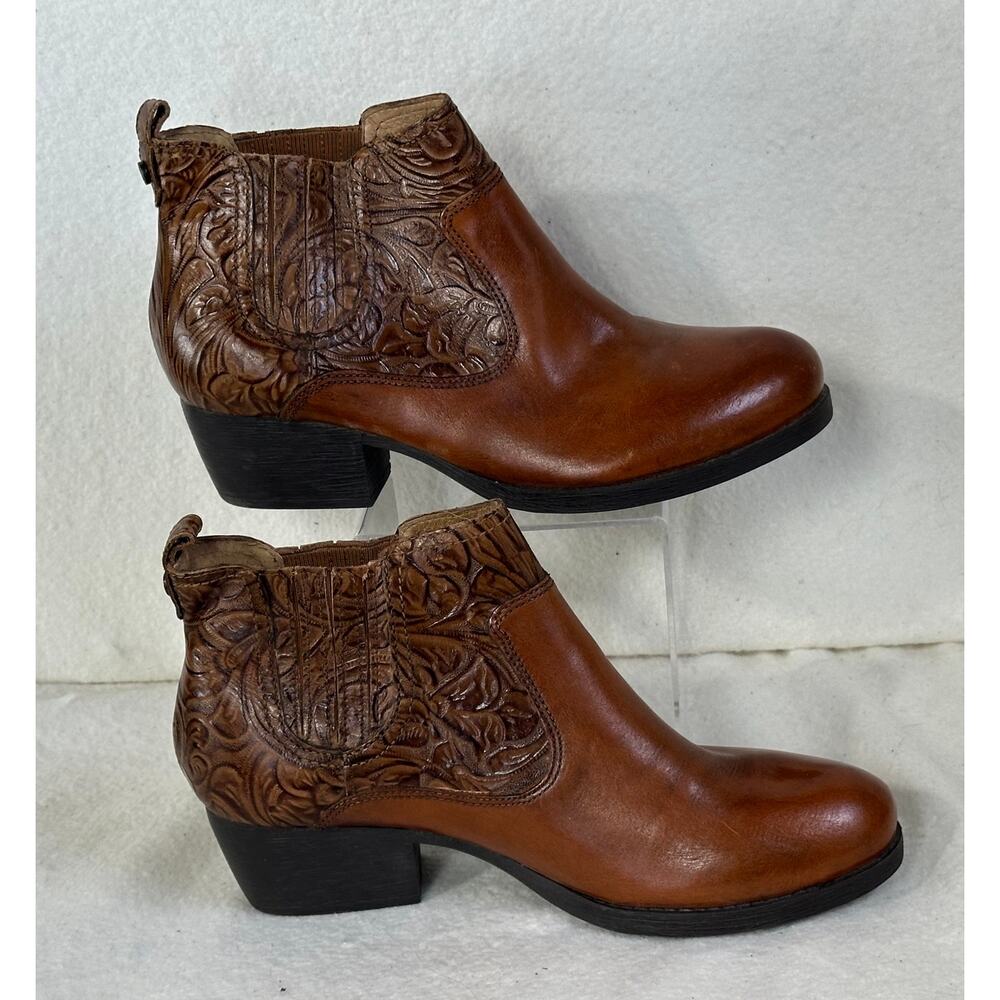Nurture Walker Western Bootie with Tooled Floral Detail SZ 9 - Picture 2 of 11